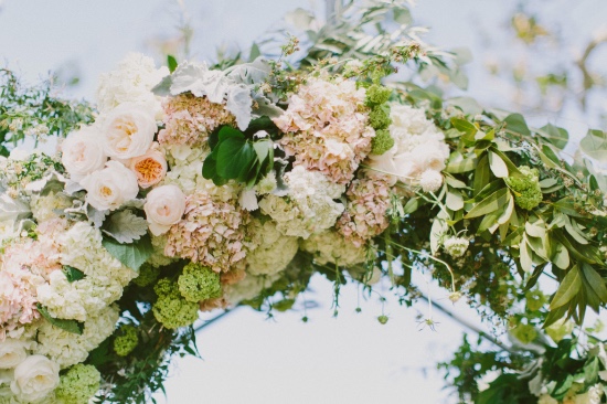 lovely-and-lush-romantic-wedding