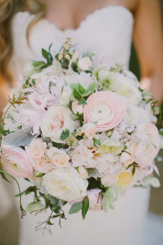 lovely-and-lush-romantic-wedding
