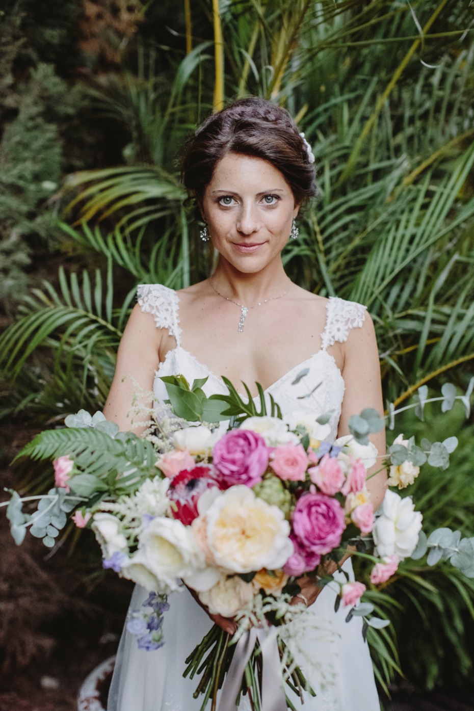 pink and ivory wedding bouquet