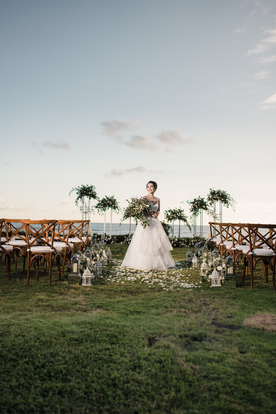 White and green ceremony