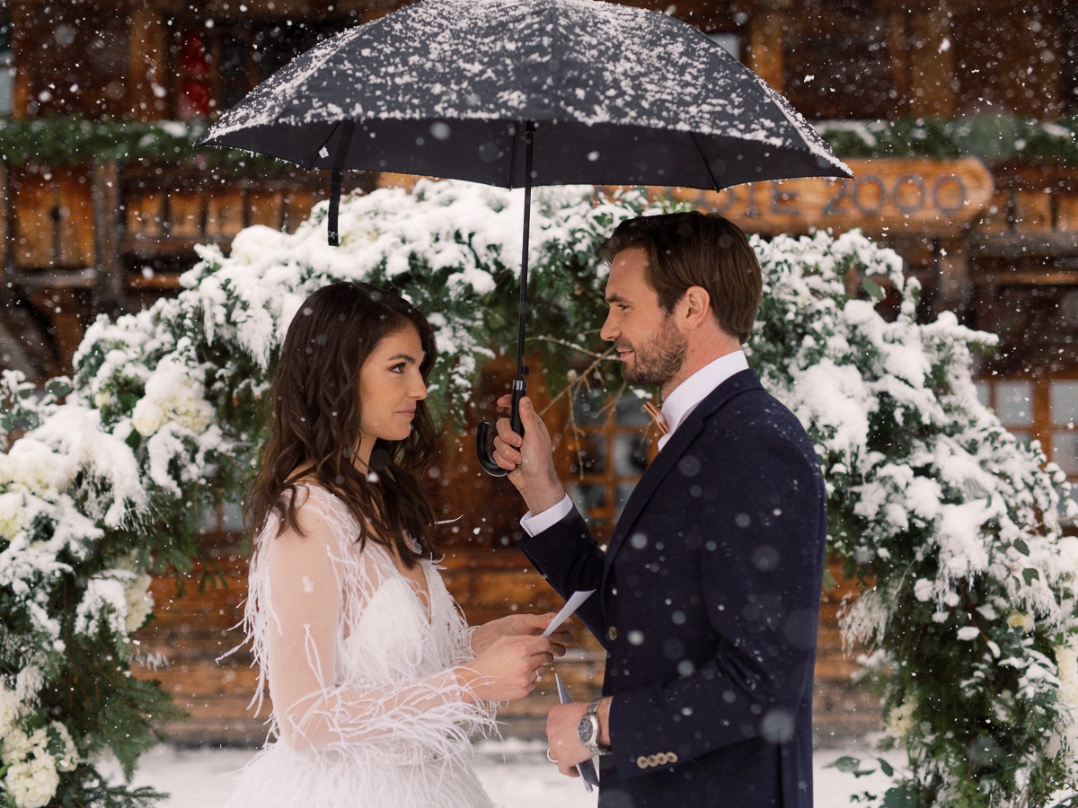 Luxury and Intimate Winter Wedding Inspiration in the French Alps