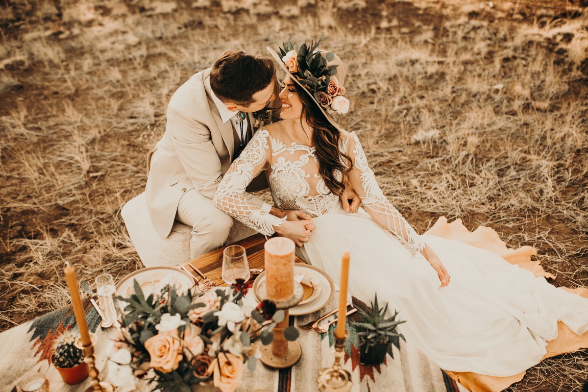 Romantic couple's bohemian wedding photoshoot