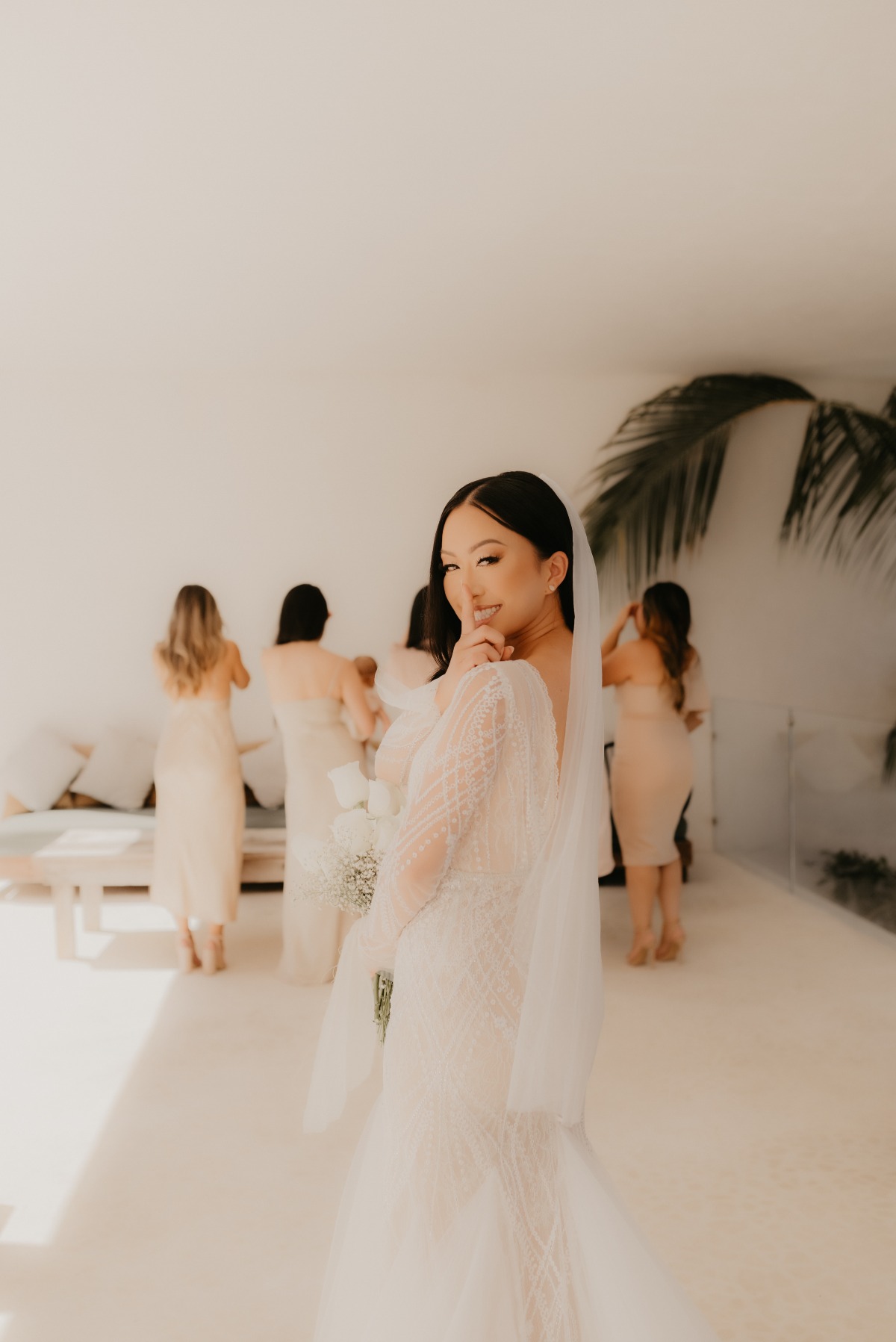 Elegant bride first look 